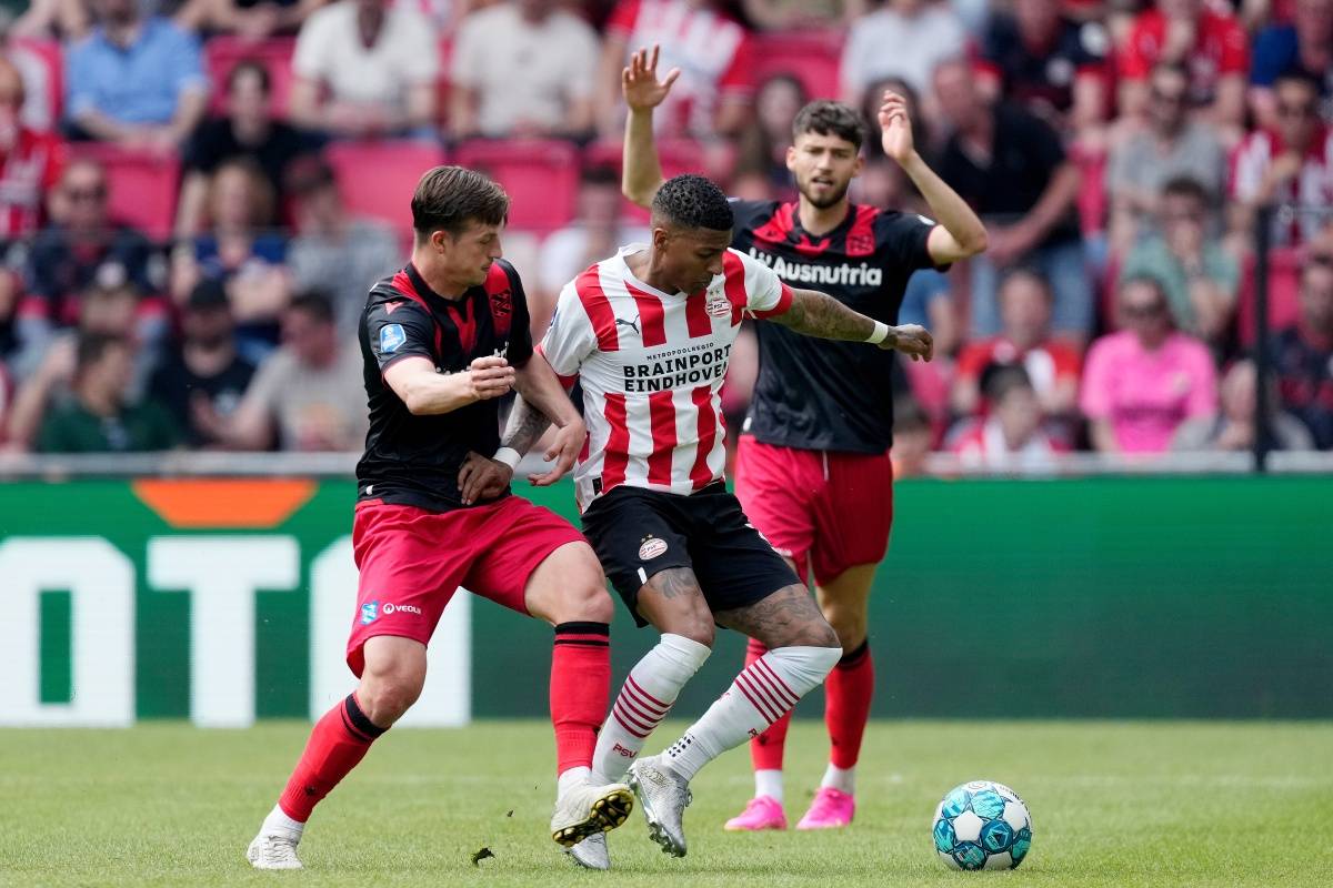 论员指出 论员指出