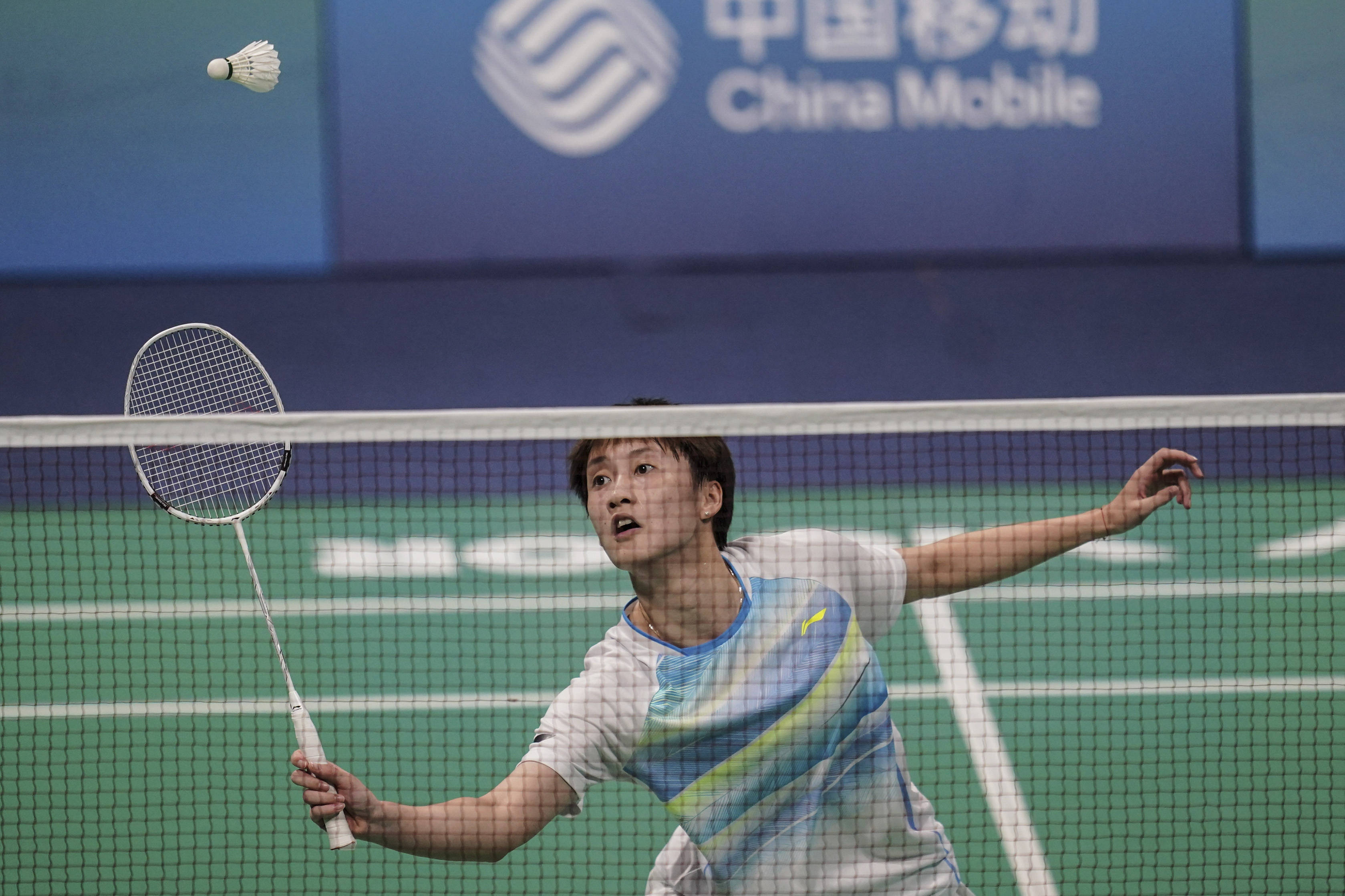 对国内年轻 对国内年轻