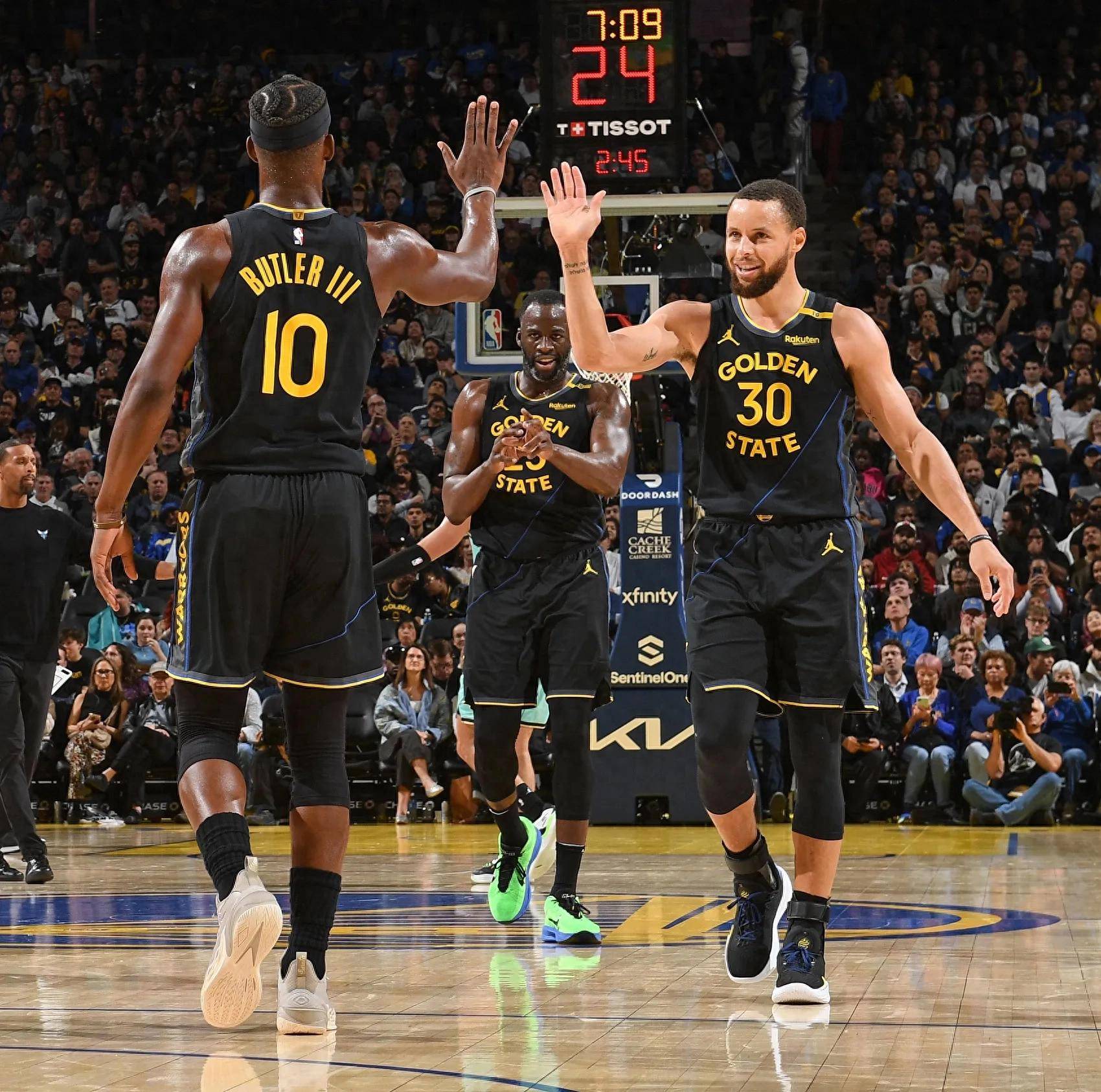 之间切换 之间切换